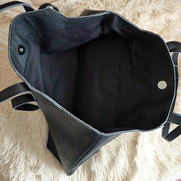 M.I.L.A. Black Leather Handbag - Picture 3 of 3